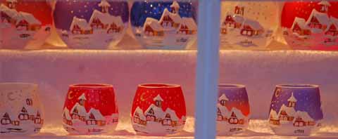 Weihnachtshandel im Weihnachtsmarkt